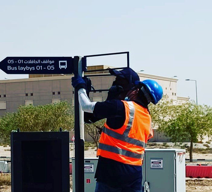 signage installation